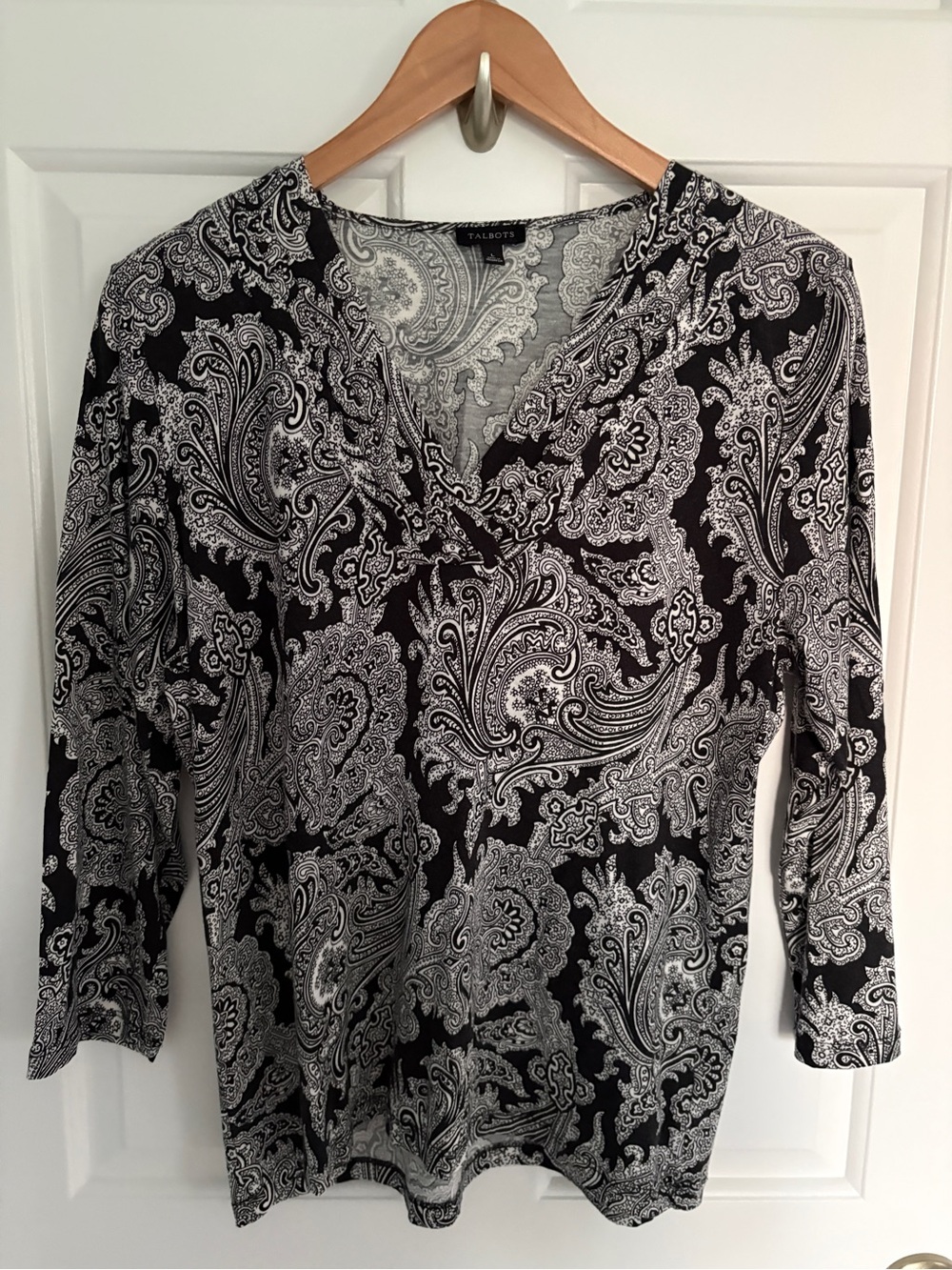 Talbots Black & White Paisley V-Neck Women's Large 3/4 Sleeve Top